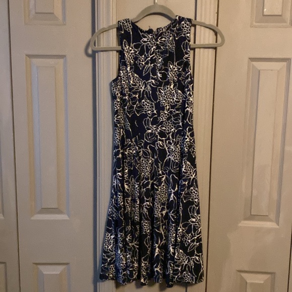 Ivanka Trump dress - Picture 2 of 2